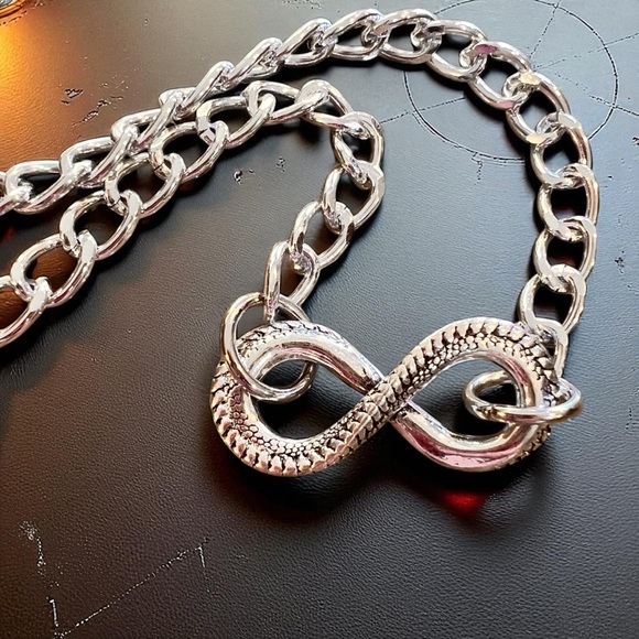 Dragons Tail SilverToned Infinity Symbol Pendant Necklace DND Inspired 19” - Picture 10 of 17